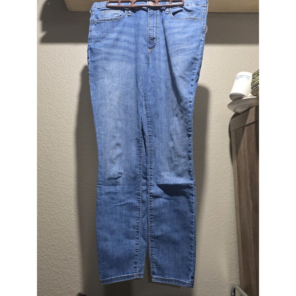 Universal Thread High Rise Skinny Jeans Blue Stretchy Women's Size 12 31 Waist